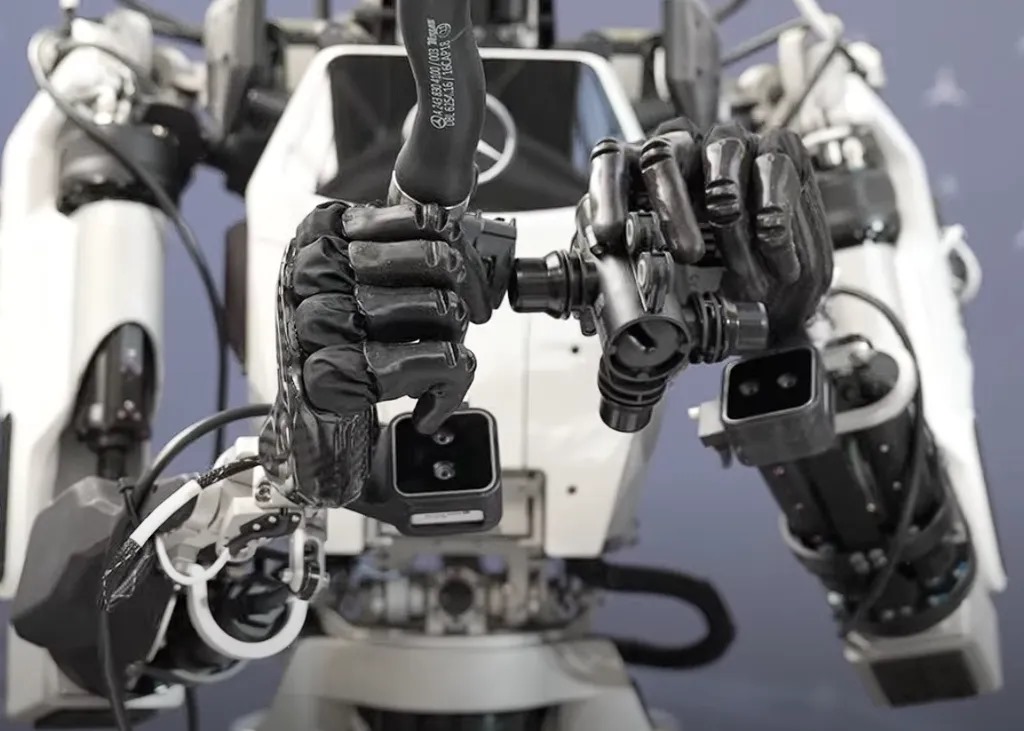 Why Your Dexterous Robot Doesn't Need Perfect Demos Anymore